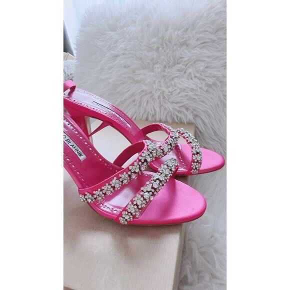 MANOLO BLAHNIK Vedada Satin Crystal Embellished Sandals 38 - Picture 6 of 10